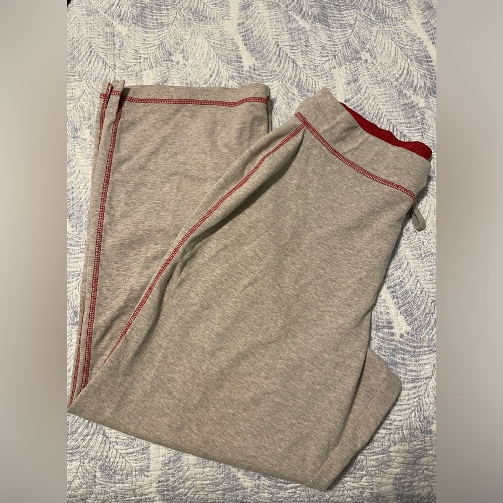Athletic pants
